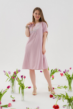 Платье свободного силуэта с вышивкой  розовое